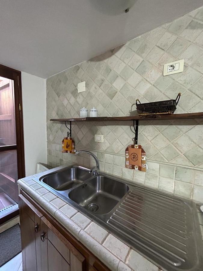 Pm 5 Via Sicilia Guest House Альгеро Экстерьер фото